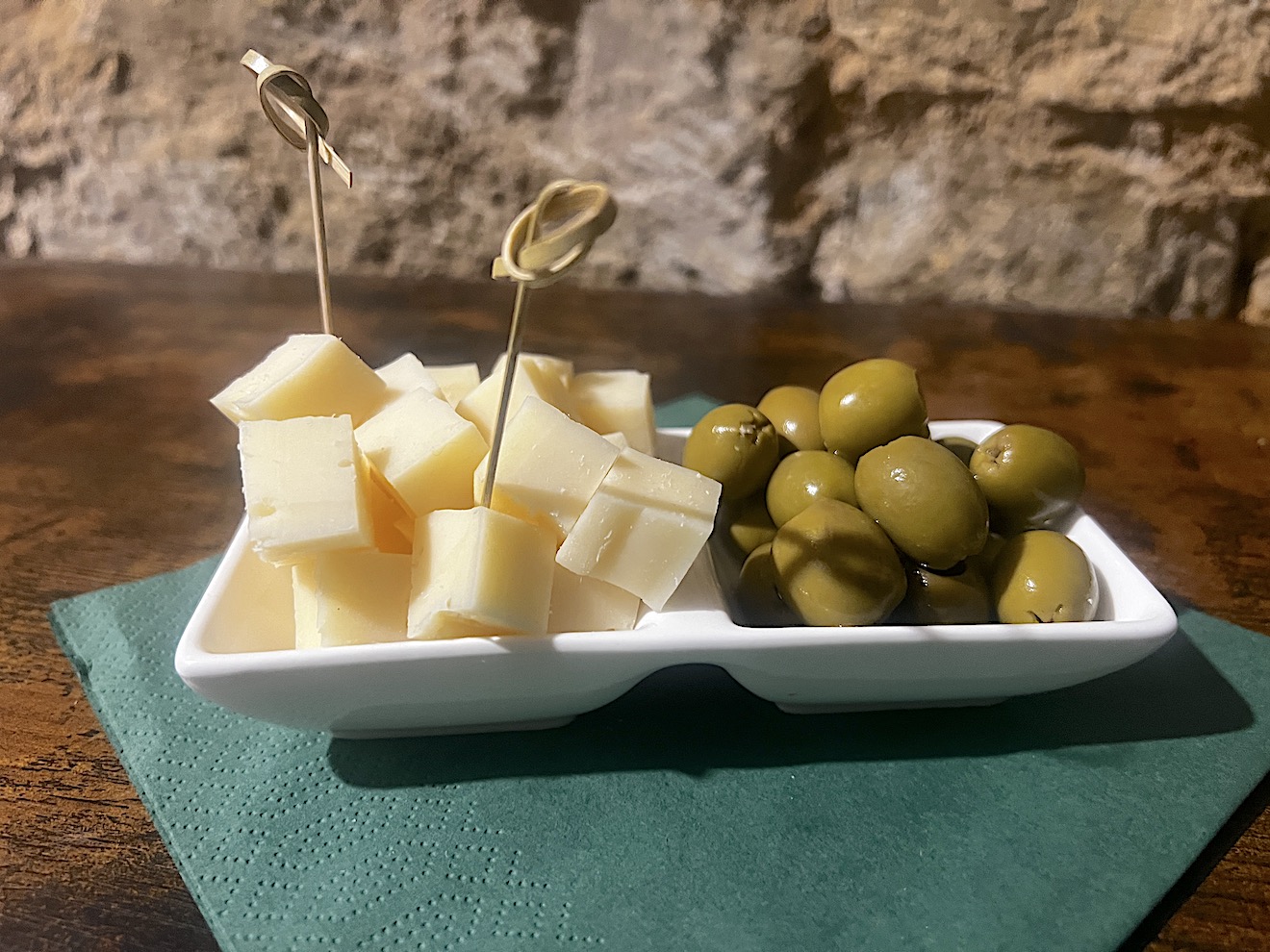 cheese / olives